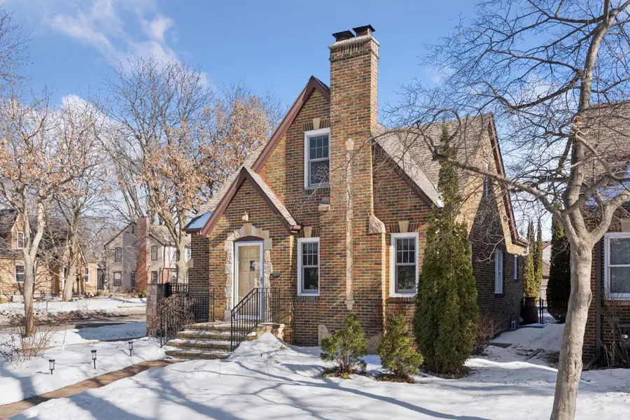 1558 Simpson Street, Saint Paul, MN 55108 - #2