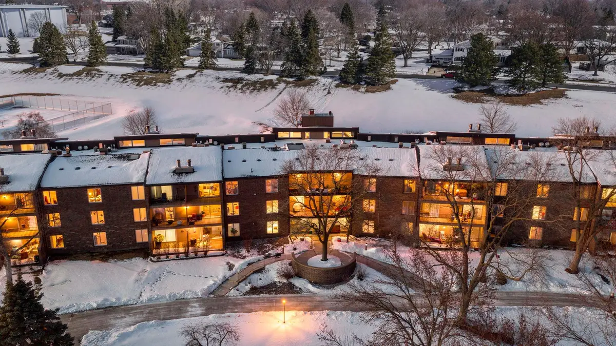 5120 W 102nd Street #204, Bloomington, MN 55437 - #1