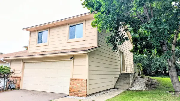 4584 Cinnamon Ridge Trail, Eagan, MN 55122