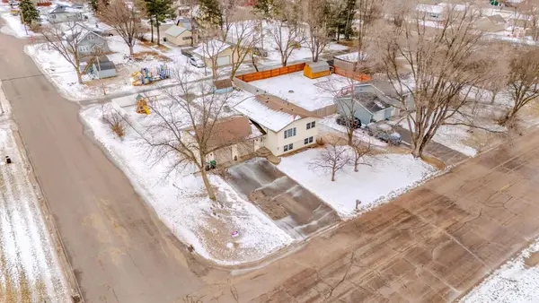 401 6th Street Se, Little Falls, MN 56345