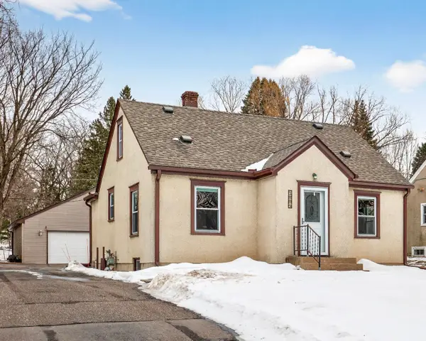 1884 Flandrau Street, Maplewood, MN 55109