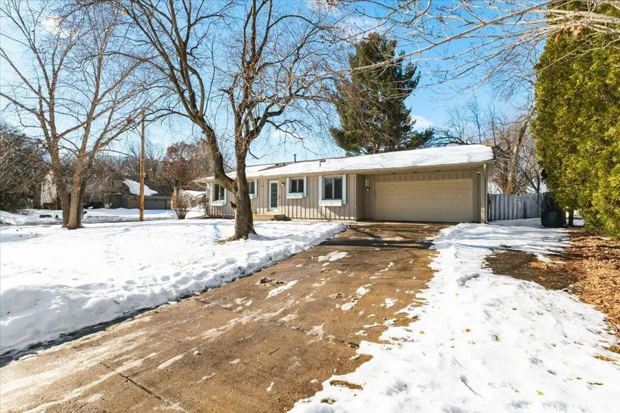 196 Cottonwood Court, Stillwater, MN 55082 - #2