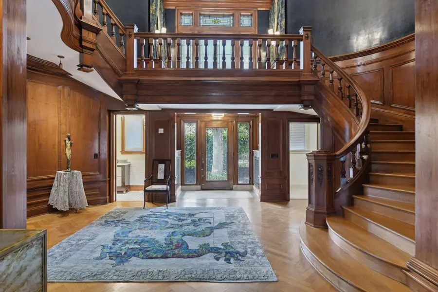 2218 Lake Of The Isles Parkway W, Minneapolis, MN 55405 - #2