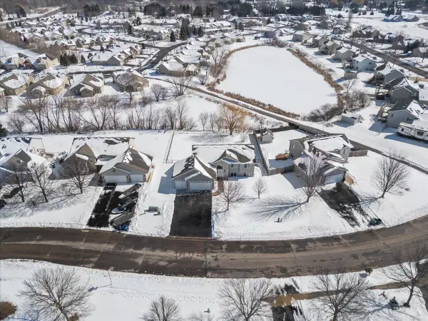 17987 Johnson Street Nw, Elk River, MN 55330