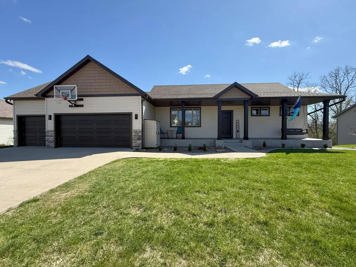 3927 Stone Point Drive Ne, Rochester, MN 55906 - #1