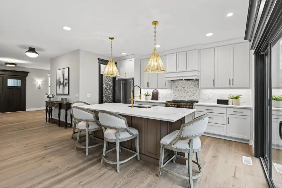 5319 Glenwood Avenue, Golden Valley, MN 55422 - #3