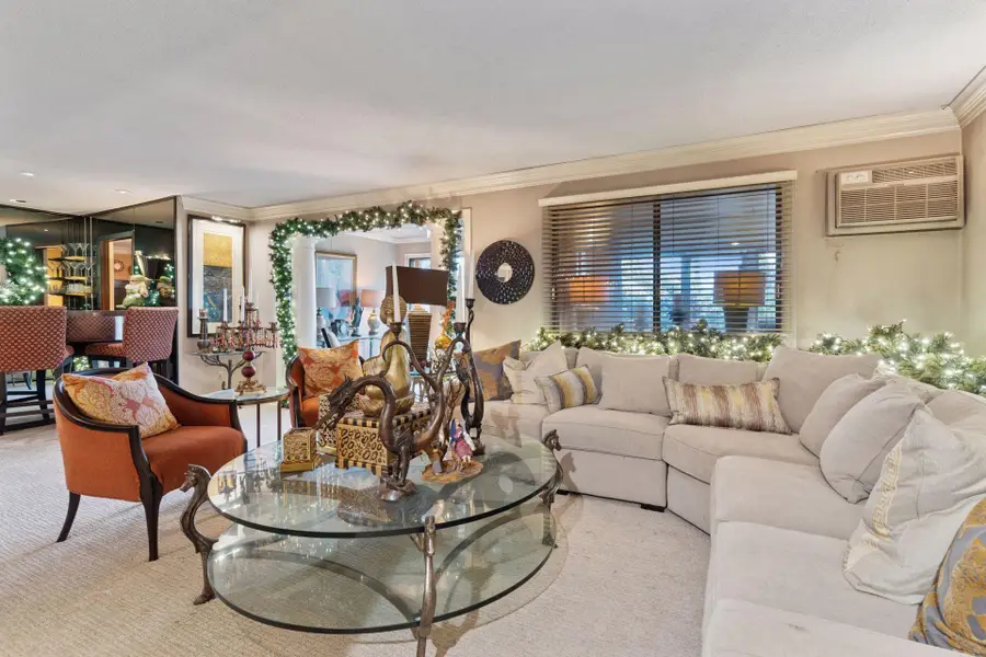 3076 Lexington Avenue N #A6, Roseville, MN 55113 - #2