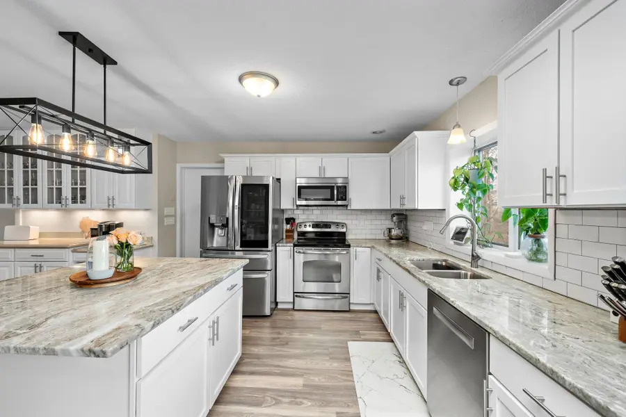 5249 W 95th Street, Bloomington, MN 55437 - #3