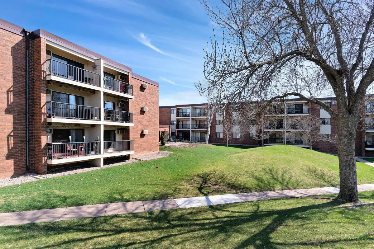 4 Pine Tree Drive #110, Arden Hills, MN 55112 - #1