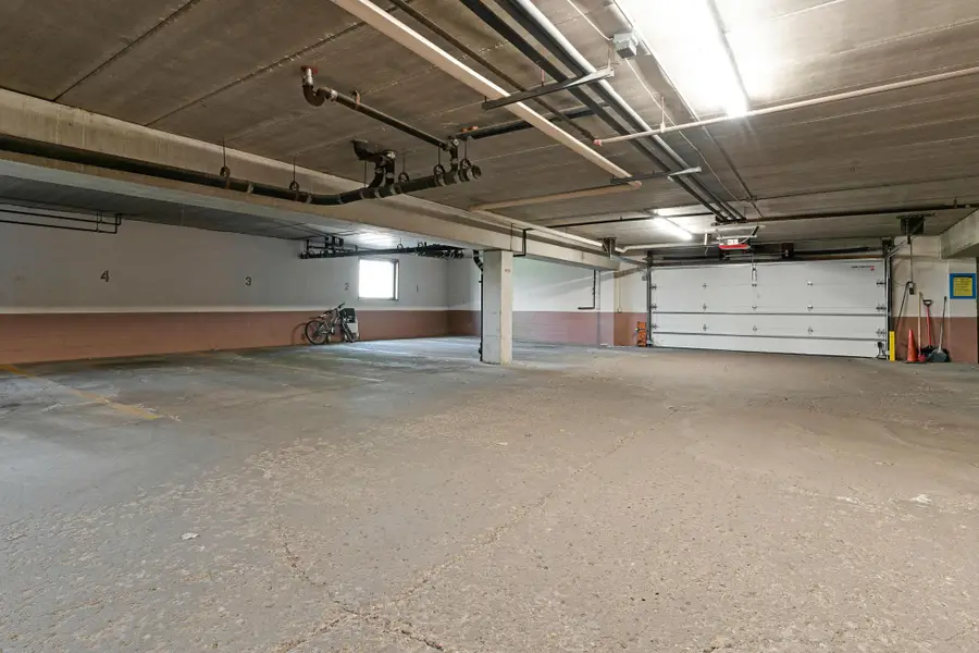 4 Pine Tree Drive #110, Arden Hills, MN 55112 - #3