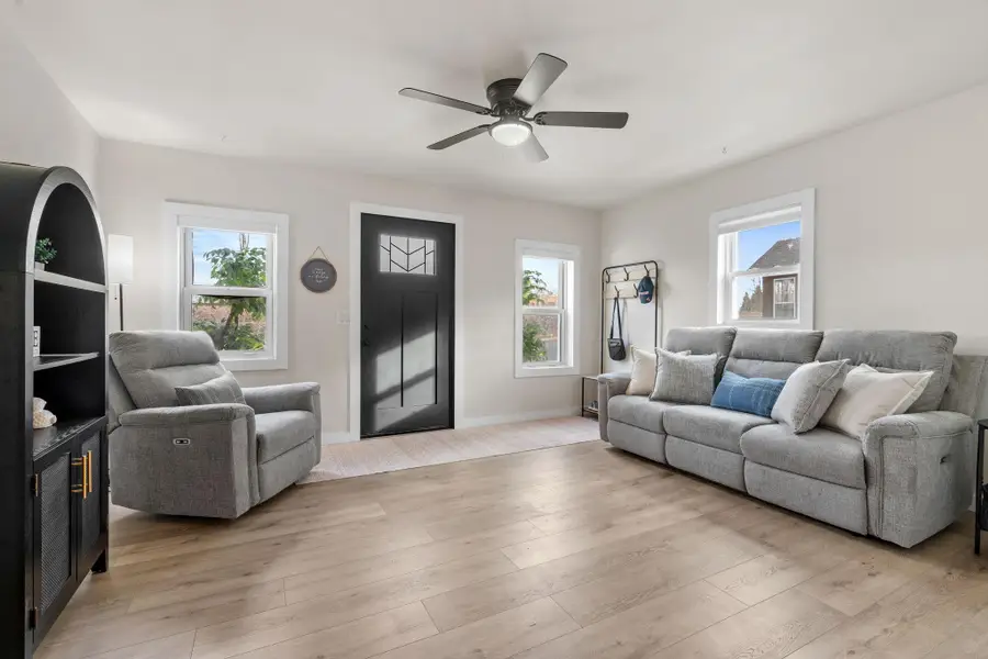 217 Franklin Avenue E, Delano, MN 55328 - #2