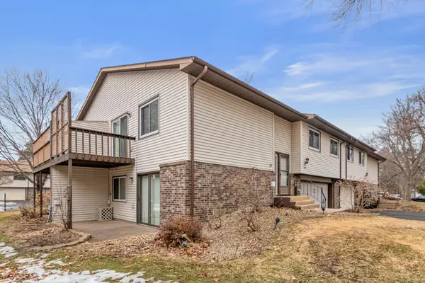 1349 Ashland Place, Cambridge, MN 55008