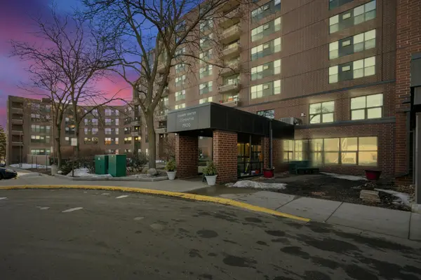 7600 Golden Valley Road #405, Golden Valley, MN 55427