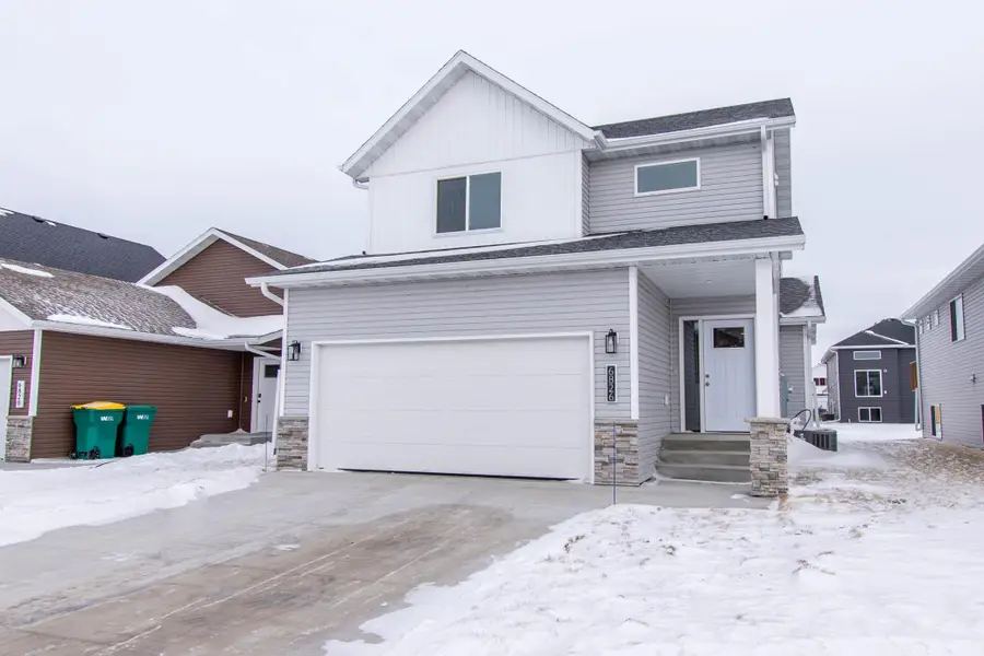 6826 Thomas Street, Horace, ND 58047 - #2