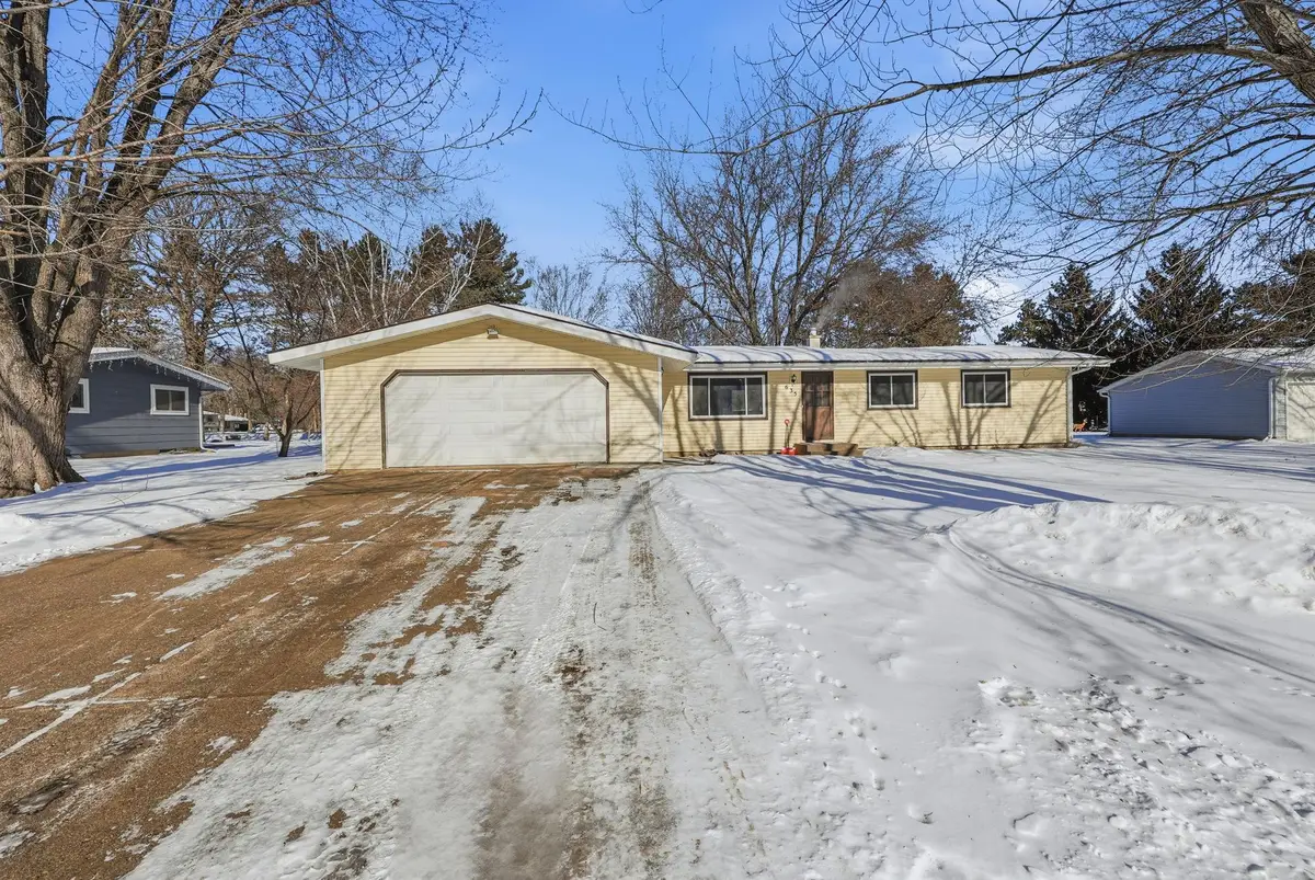 635 W 9th Street, Rush City, MN 55069 - #1
