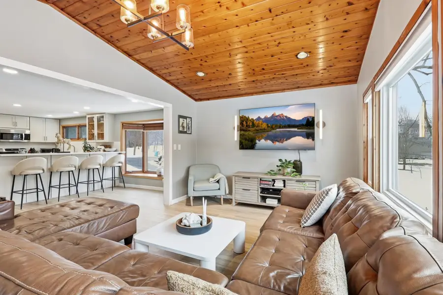 16919 Cottage Grove Avenue, Minnetonka, MN 55391 - #2