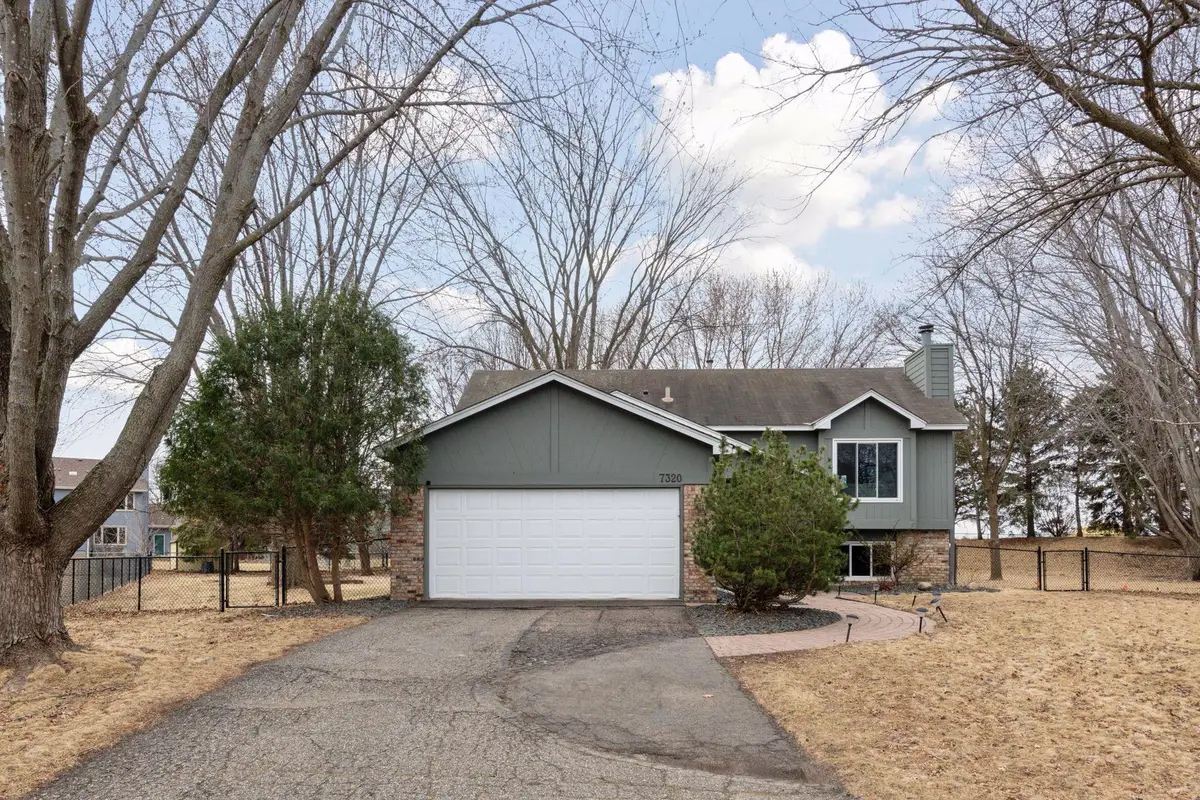 7320 Cactus Curve, Chanhassen, MN 55317 - #1