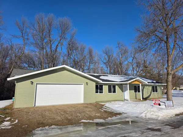 321 W Garfield Avenue, Mahnomen, MN 56557