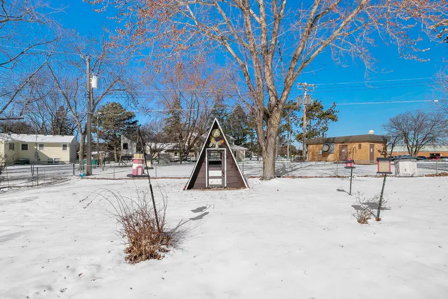 10572 Crooked Lake Boulevard Nw, Coon Rapids, MN 55433 - #2