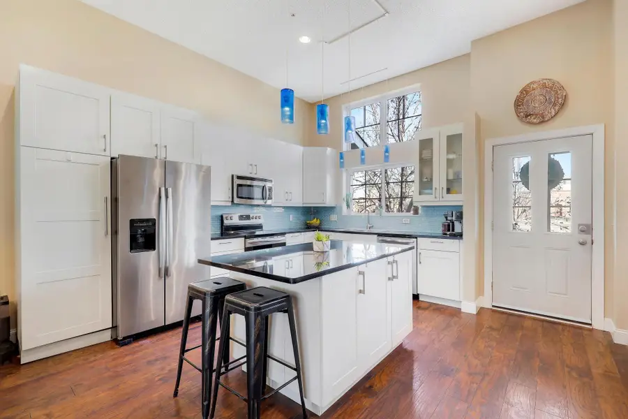 2832 Clover Ridge Drive, Chaska, MN 55318 - #2