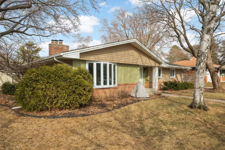 1695 Stanbridge Avenue, Roseville, MN 55113 - #2