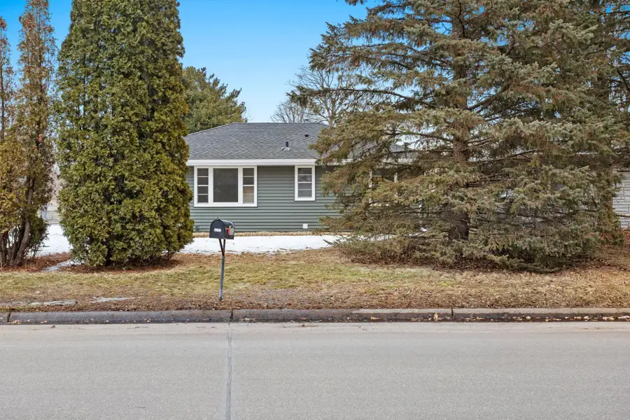 8773 Grenadier Avenue S, Cottage Grove, MN 55016 - #3