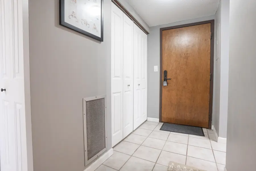 1920 S 1st Street #409, Minneapolis, MN 55454 - #2