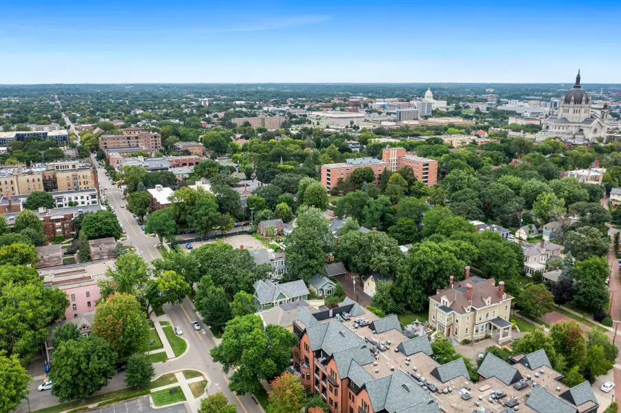 102 Western Avenue N #4, Saint Paul, MN 55102 - #2