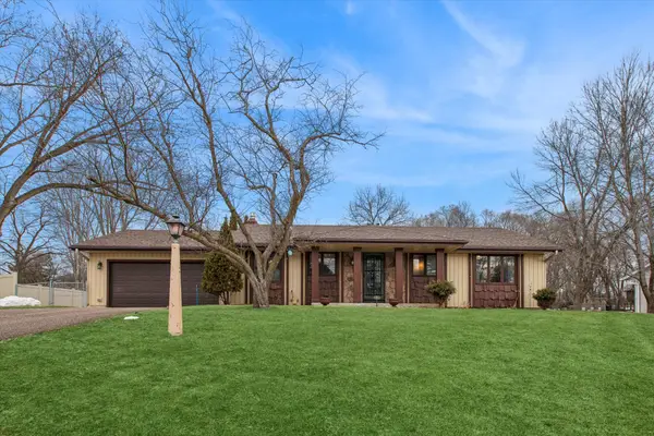 16108 Kensington Court, Minnetonka, MN 55345