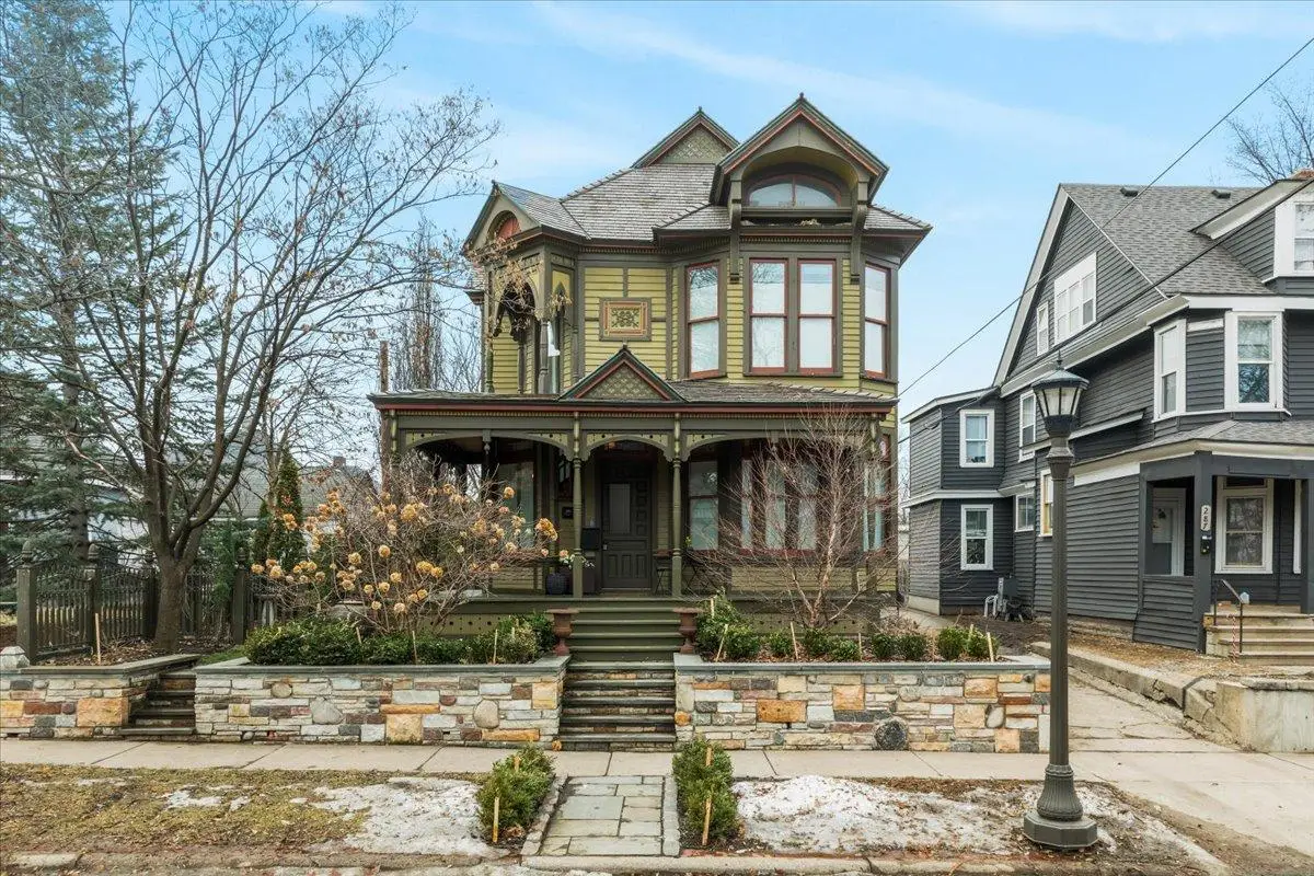 283 Avon Street N, Saint Paul, MN 55104 - #1