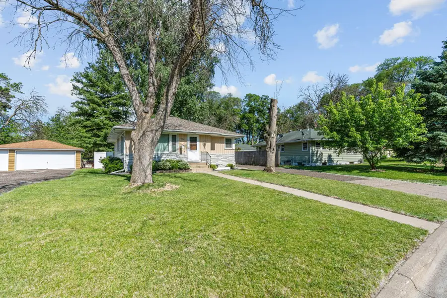 5006 Zenith Avenue N, Brooklyn Center, MN 55429 - #3