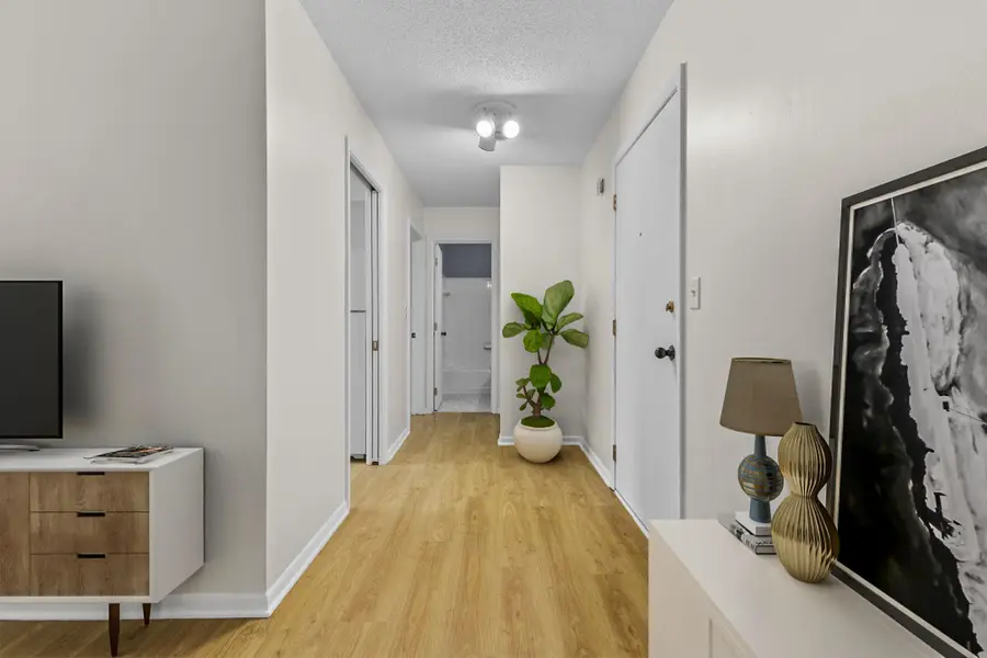 10113 W 34th Street #105, Hopkins, MN 55305 - #2