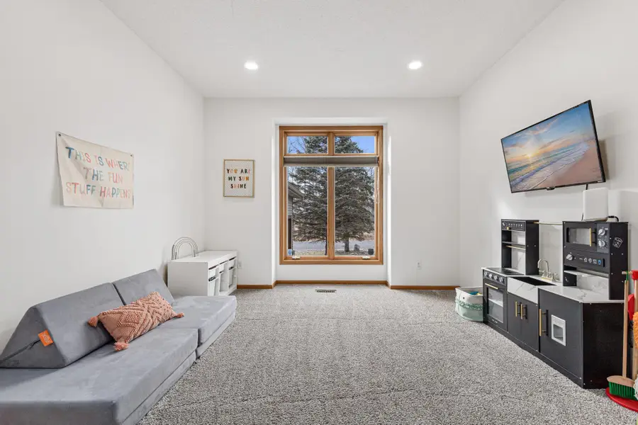 10913 Dunkirk Street Ne, Blaine, MN 55449 - #3