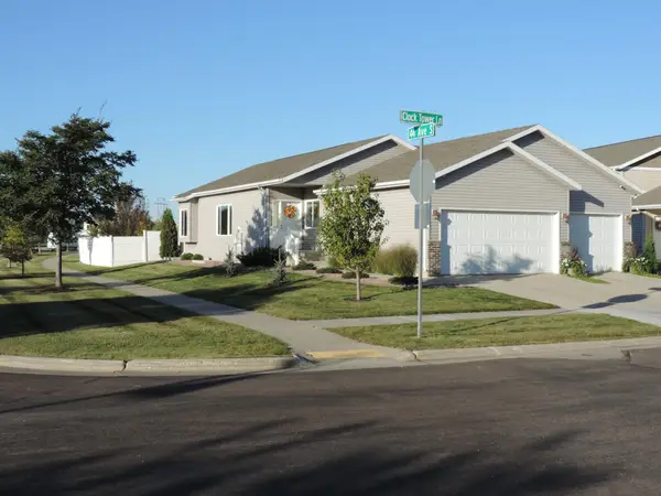 4797 Clock Tower Lane S, Fargo, ND 58104