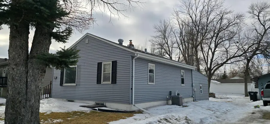 1337 16 1/2 Street S, Fargo, ND 58103 - #2