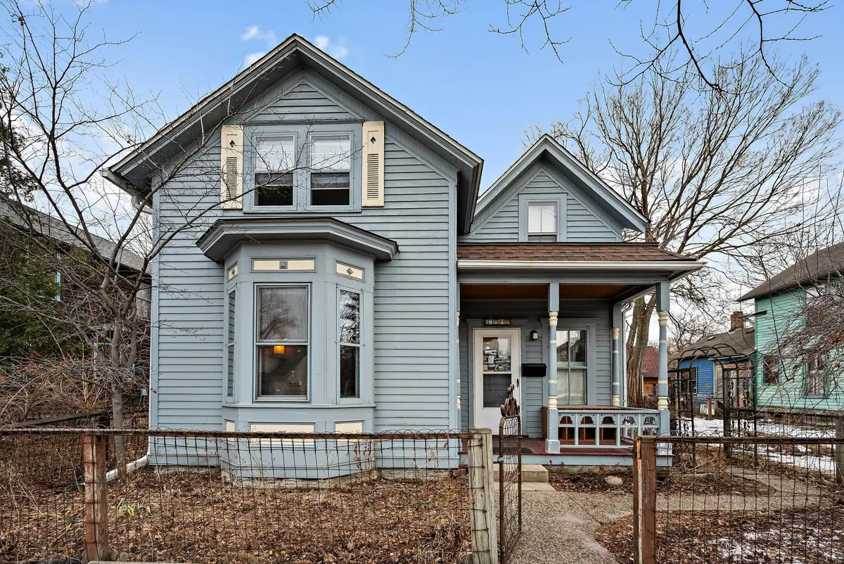 2523 16th Avenue S, Minneapolis, MN 55404 - #1