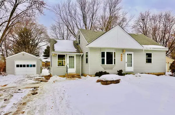 9052 Jackson Avenue, Circle Pines, MN 55014