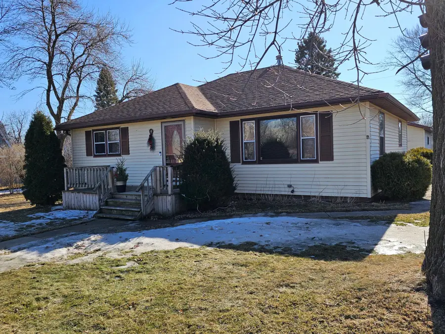 307 4th Avenue W, Lamberton, MN 56152 - #2