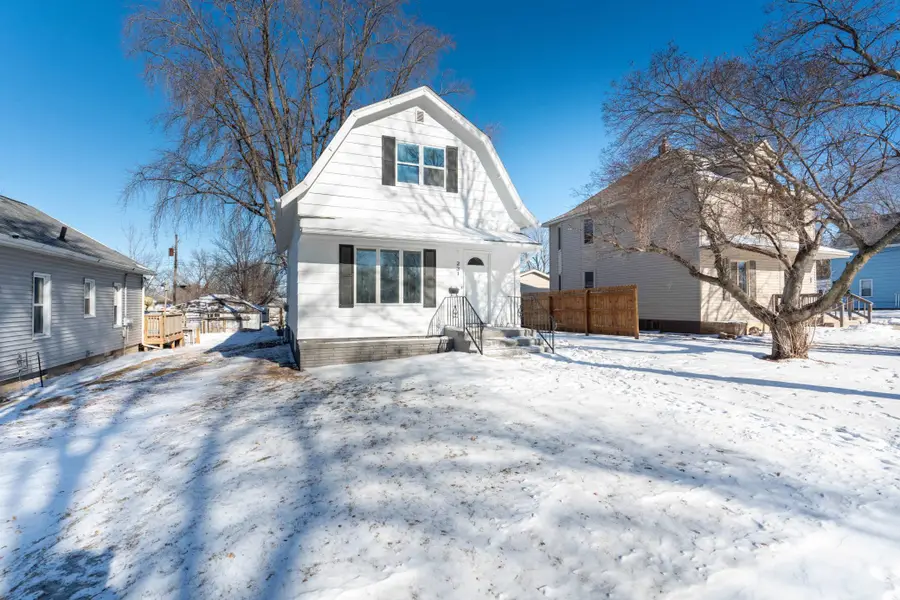 231 E Snelling Avenue, Appleton, MN 56208 - #3