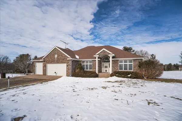 12446 190th Street, Milaca, MN 56353