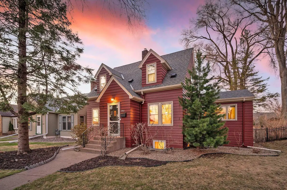 1861 Rome Avenue, Saint Paul, MN 55116 - #1