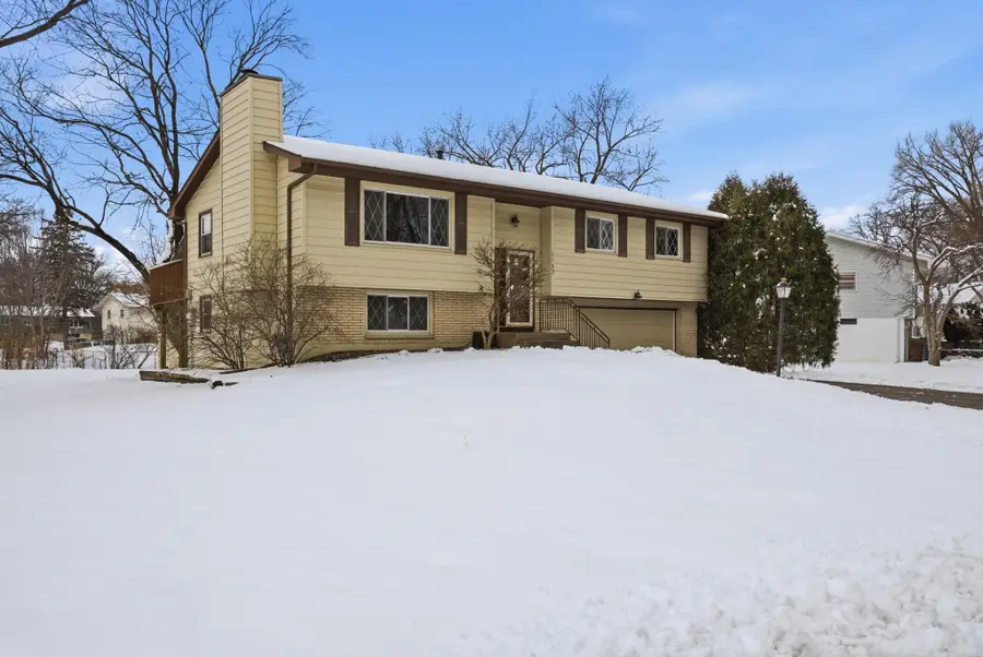 1107 Welcome Avenue N, Golden Valley, MN 55422 - #2