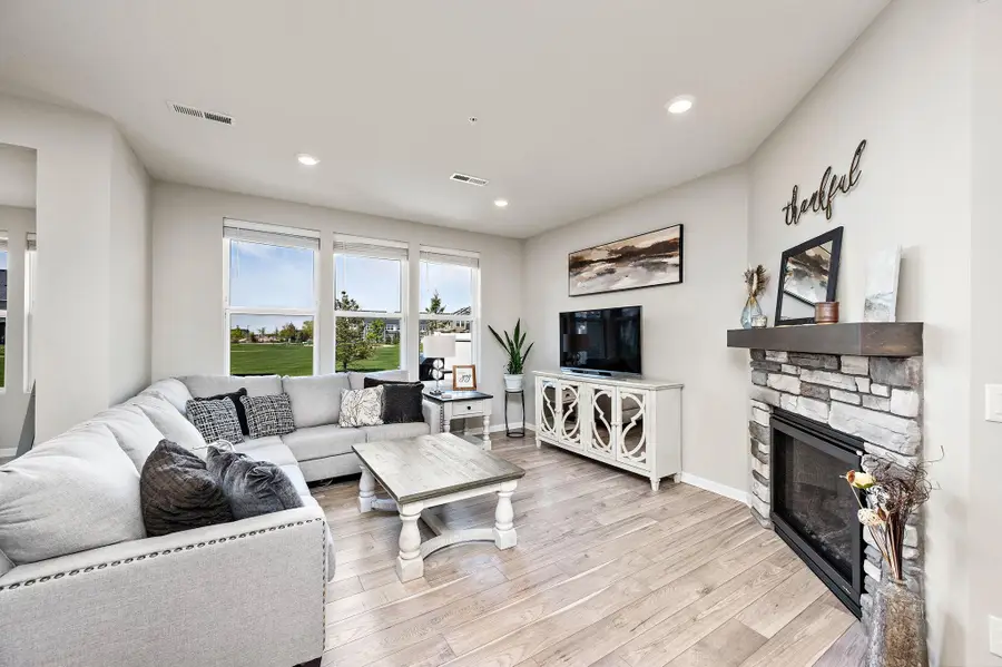5231 94th Lane N, Brooklyn Park, MN 55443 - #3
