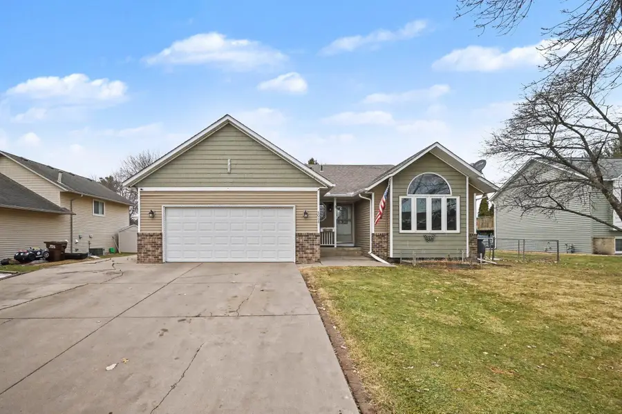 8068 Jody Avenue S, Cottage Grove, MN 55016 - #2