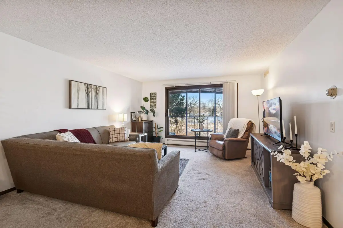 4710 58th Avenue N #201, Crystal, MN 55429 - #1