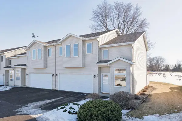 810 1st Street Nw, New Prague, MN 56071