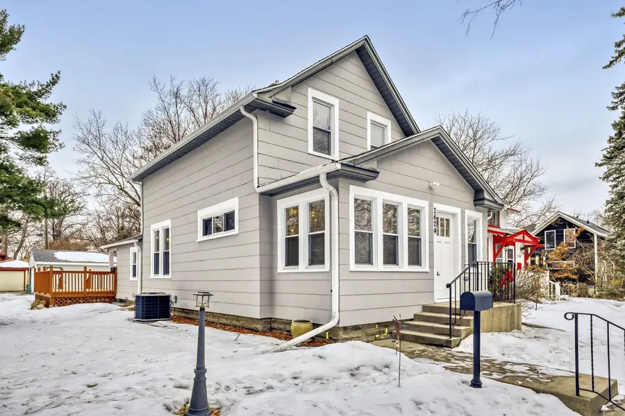 2624 35th Avenue S, Minneapolis, MN 55406 - #2