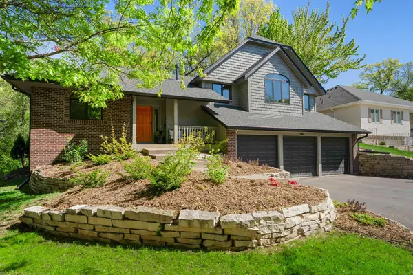 300 Dearborn Court, Edina, MN 55343