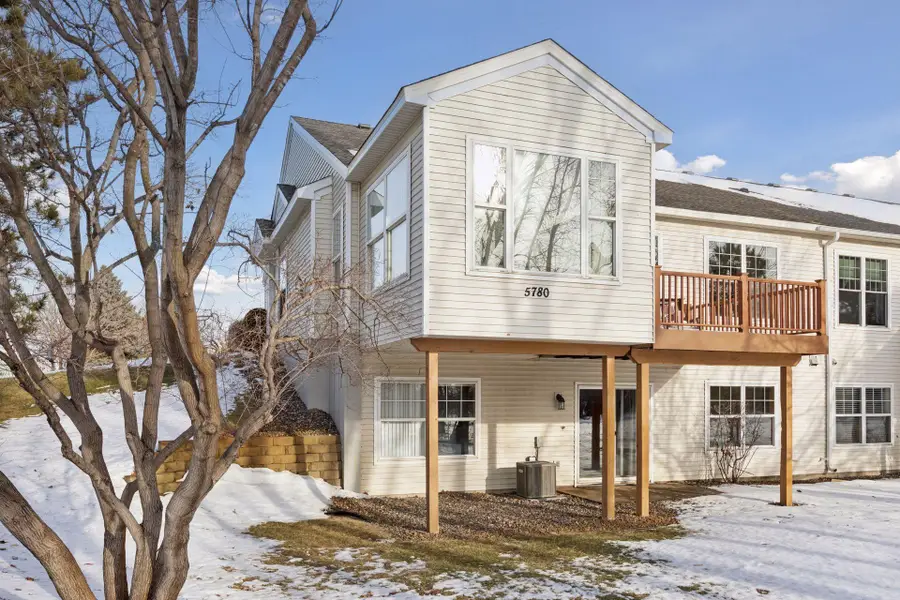 5780 Prairie Ridge Drive, Shoreview, MN 55126 - #2