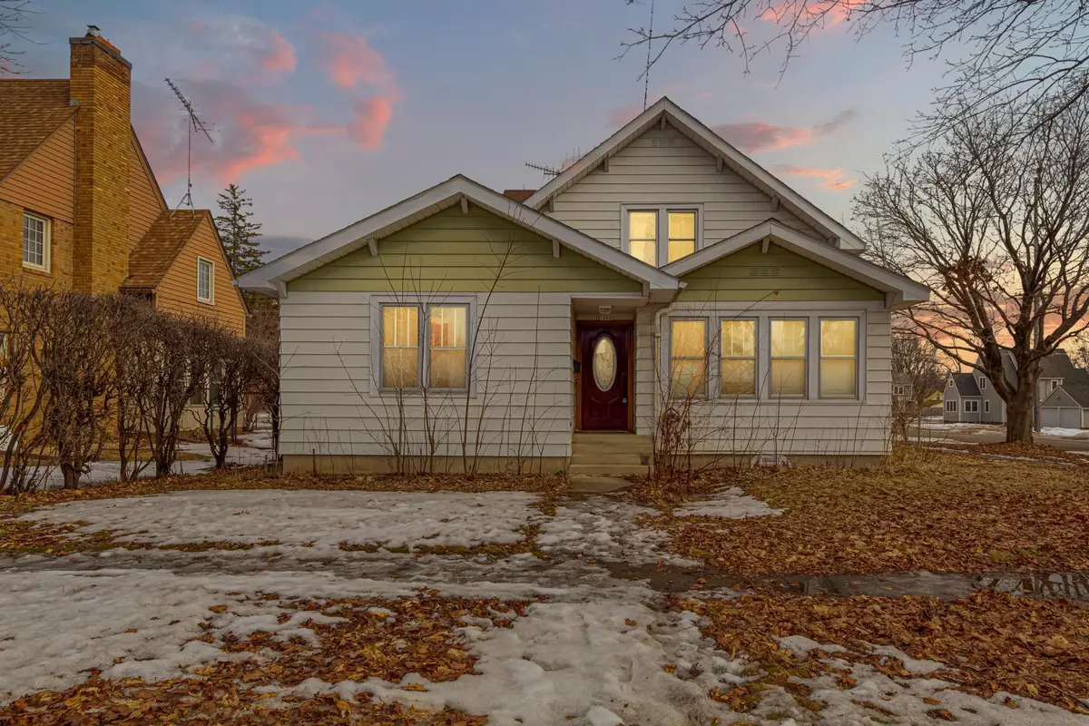1606 Greeley Avenue N, Glencoe, MN 55336 - #1